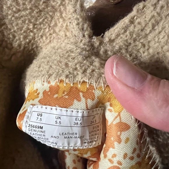 Timberland Heeled Boots - Picture 9 of 9